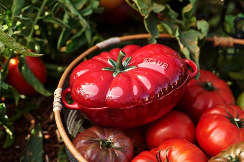Tomato Cocotte - Staub Ceramic (0.5L)