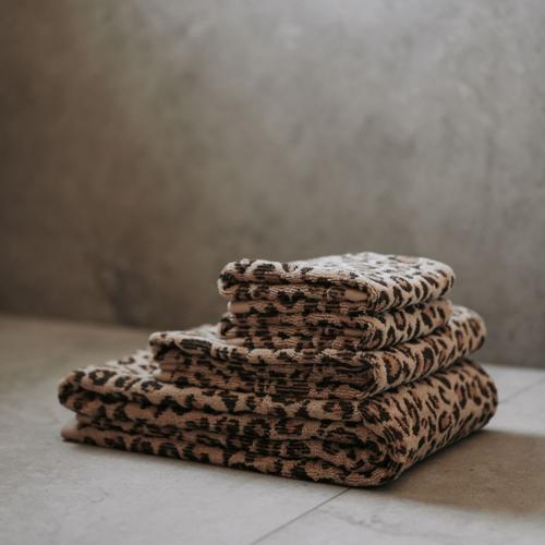 Baksana - Jacquard Towel - Leopard - Bath Towel