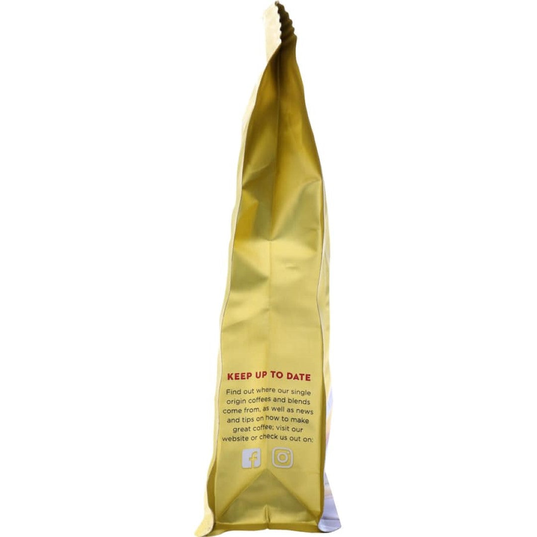 L'affare Coffee Beans Primo featuring a rich blend from Africa, Central and South America with bold, complex flavors.