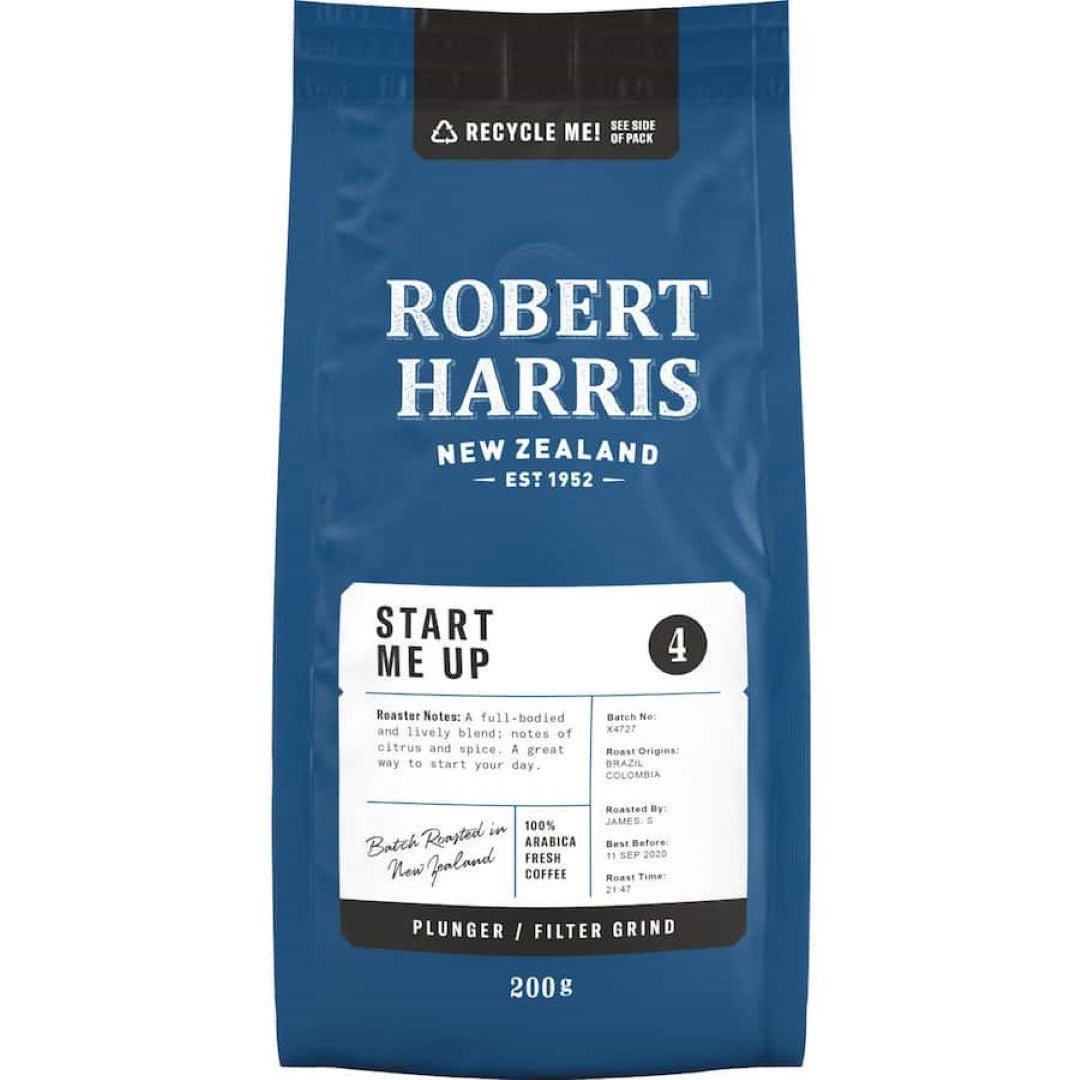 Robert Harris Plunger & Filter for fresh brewed coffee, designed for optimal flavor and easy strength control.