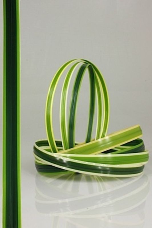 Set of 20 lifelike artificial long leaf olive stems, each 80cm tall, perfect for versatile home decor arrangements.