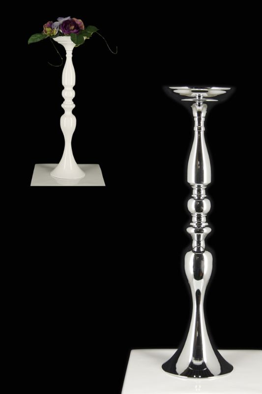 Large silver table pedestal made of electroplated steel, perfect for stylish flower arrangements and elegant home decor.