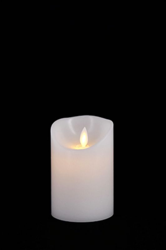 Moving Flame Real Wax LED Candle (Req. 3xAAA Batteries) -  White - Set of 6