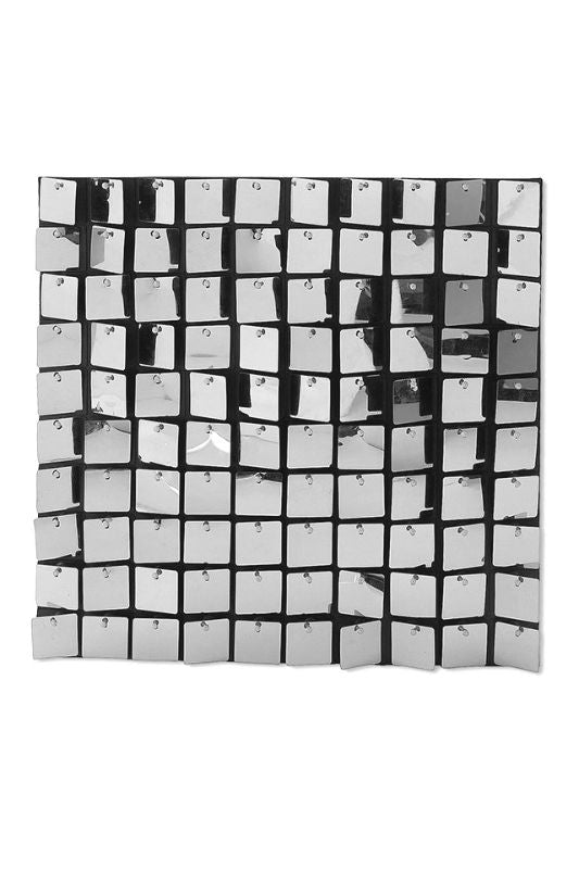 Set of 24 silver square sequin backdrop panels measuring 30x30cm, ideal for glamorous event decorations and photo opportunities.