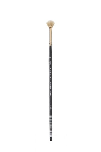 Willow Wolfe Callia Filbert Fan Synthetic Bristle BrushFilbert Fan 10/0