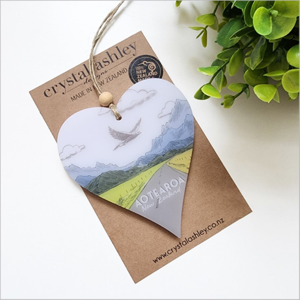 Hanging Ornament - Printed Heart 12 (Mt Cook)