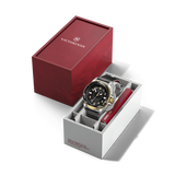 Watch - VICTORINOX Journey 1884 43mm SS Bracelet Grn Dial
