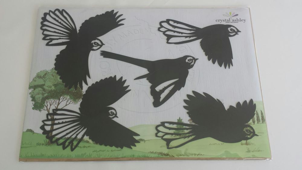 Stunning wall art set of 5 black polypropylene fantails, perfect for personalizing any indoor or outdoor space.