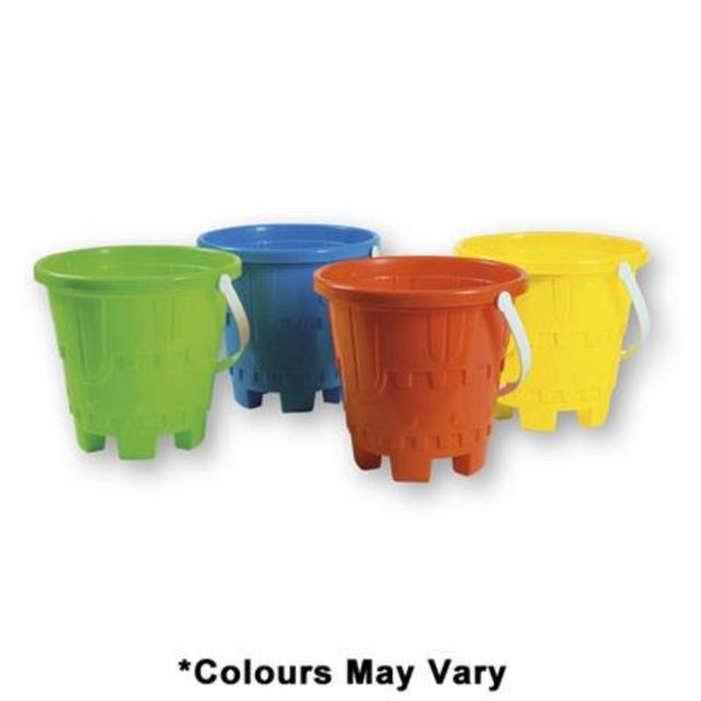 Vibrant 17cm castle-shaped bucket for summer play, perfect for building sandcastles and outdoor adventures.