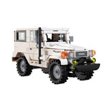 Toyota Land Cruiser FJ40 Building Set 1:24 - CaDA