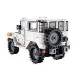 Toyota Land Cruiser FJ40 Building Set 1:24 - CaDA