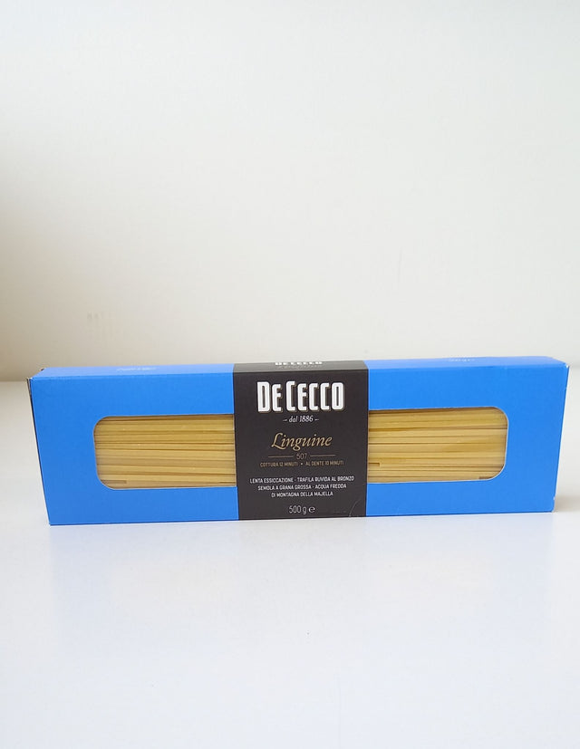 De Cecco Pasta Linguine 500gm packet featuring premium durum wheat for authentic Italian dishes and excellent sauce absorption.