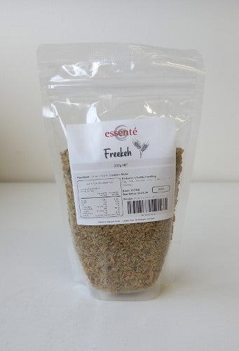 Wheat Freekeh Green Roasted Crushed 200gm packet, a nutritious superfood with a nutty flavor, ideal for salads and soups.