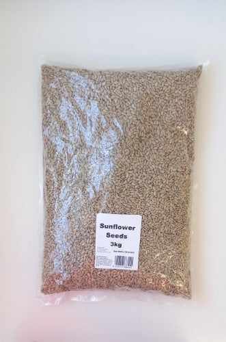 Premium 3kg bag of sunflower seed kernels, perfect for snacking and enhancing dishes with nutty flavor and nutrients.