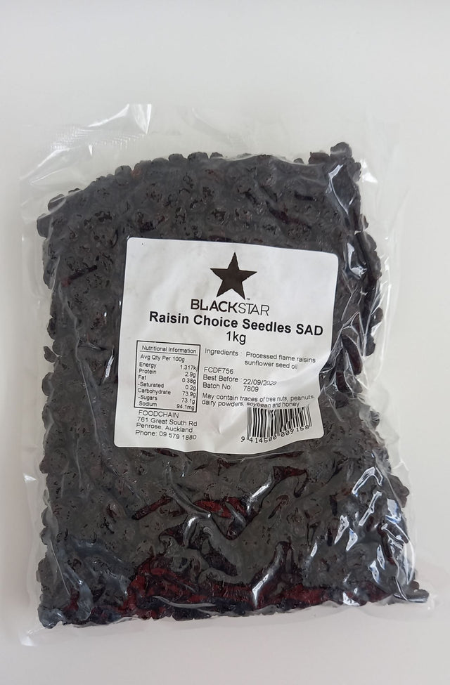 Raisins 1kg packet featuring succulent, nutrient-rich dried grapes ideal for snacking, baking, and adding to meals.