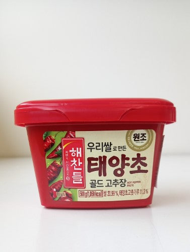 Korean Chilli Hot Paste CJW/HCD 500gm, offering spicy heat and rich flavor for marinating, stir-fries, and sauces.