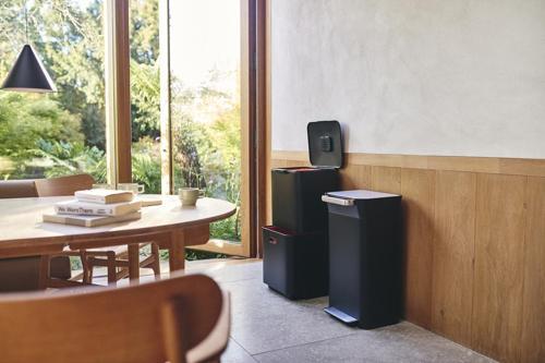 Totem Max 60L Recycling Bin - Carbon Black - Joseph Joseph