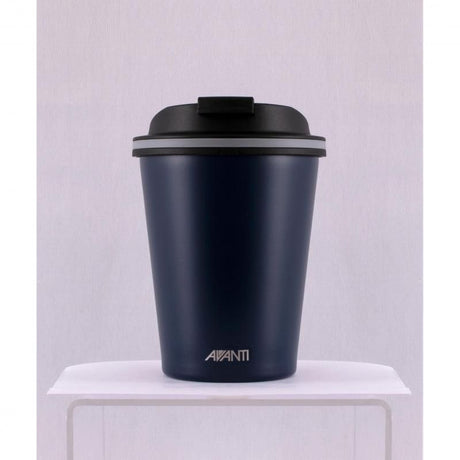 Navy Avanti GoCup, a 280ml stainless steel travel mug with double-wall insulation for hot and cold beverages.