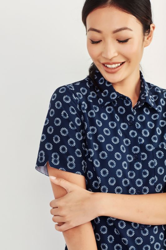 Womens Florence Daisy Print S/S Shirt - Navy (Size 8)