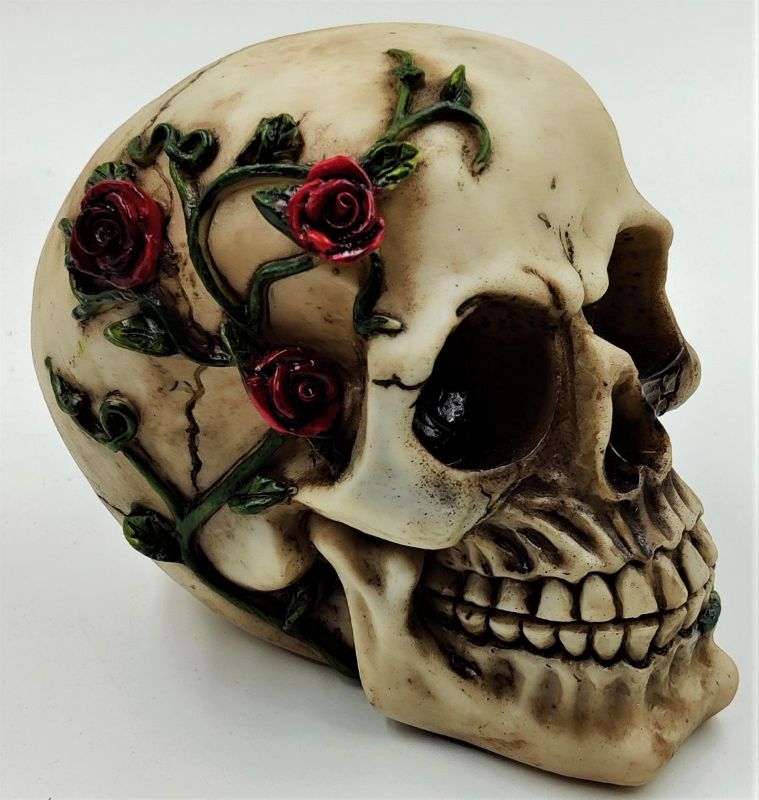 Skull with roses ornament, 15.5cm tall, an edgy decor piece combining gothic elegance and macabre artistry.