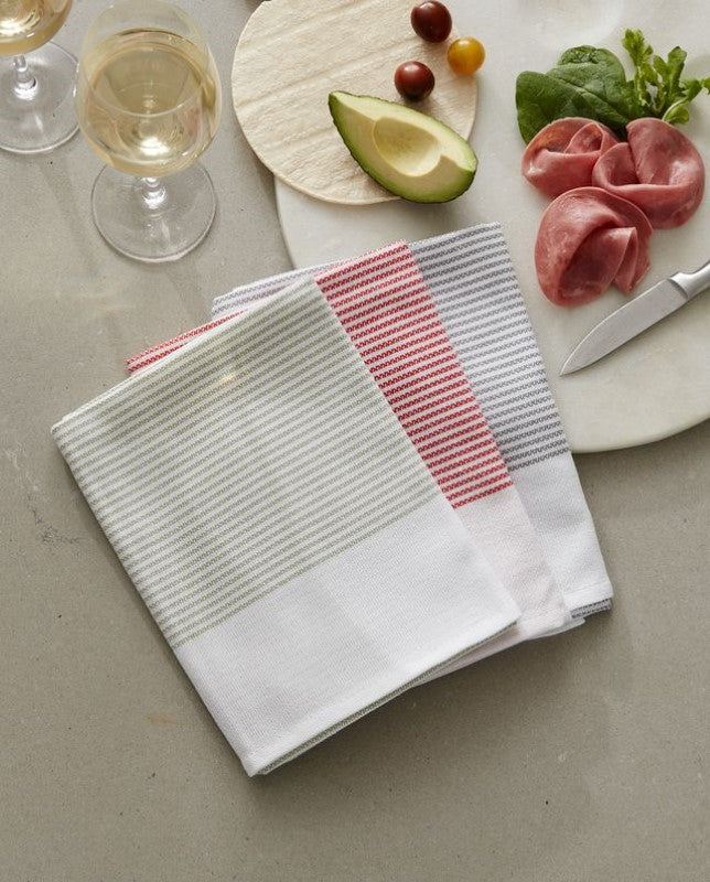 Absorbent, lint-free tea towels in Smoke, Chilli, and Sweet Pea colors, made from 100% OEKO-TEX® Certified cotton.