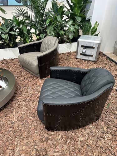Carbon Aileron Chair - 700x870x700; Seat Height: 400mm