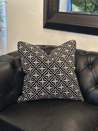 Snugg & Co. Cushion Cover - Jacquard Cushion Cover - Black White Jacqua - CO4019