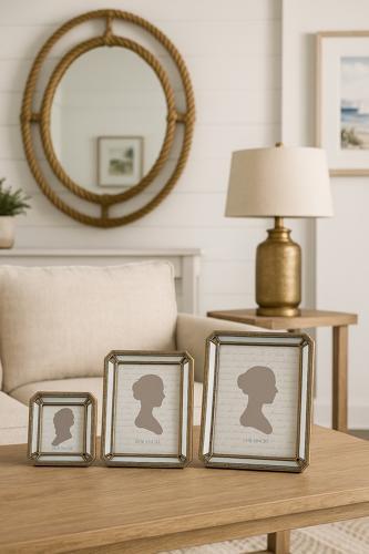 Ornate Photo Frame 5x7 - Gold / Black / White