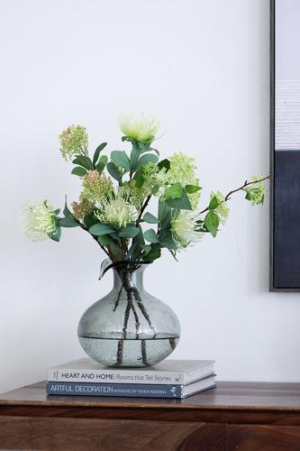 Bowen Glass Vase - 205 X 205 X 220