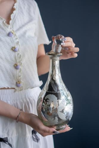 Antique Mirrored Vase - 125 X 125 X 305 - SE2761