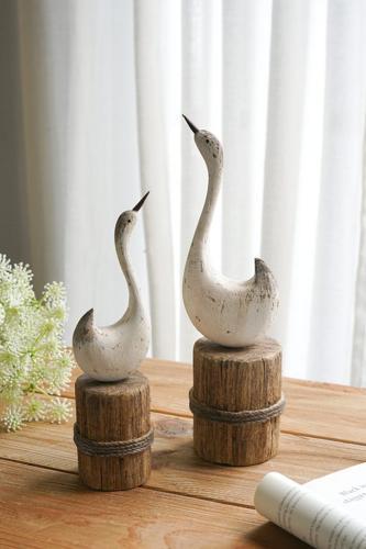 Nautical Swan - 75 X 75 X 275