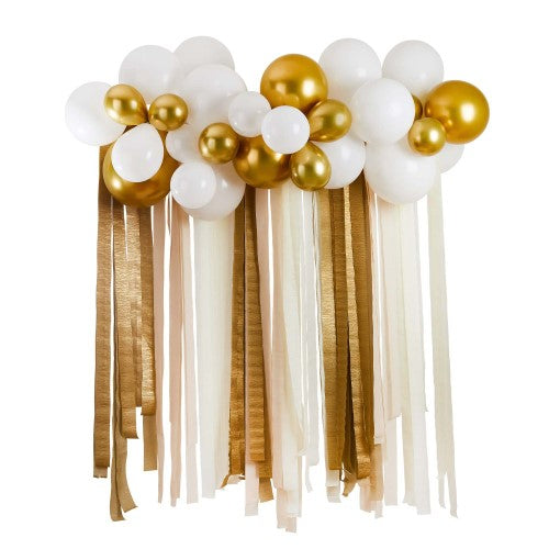 Metallic Mix Up Gold Metallic Balloon & Streamer Backdrop Kit