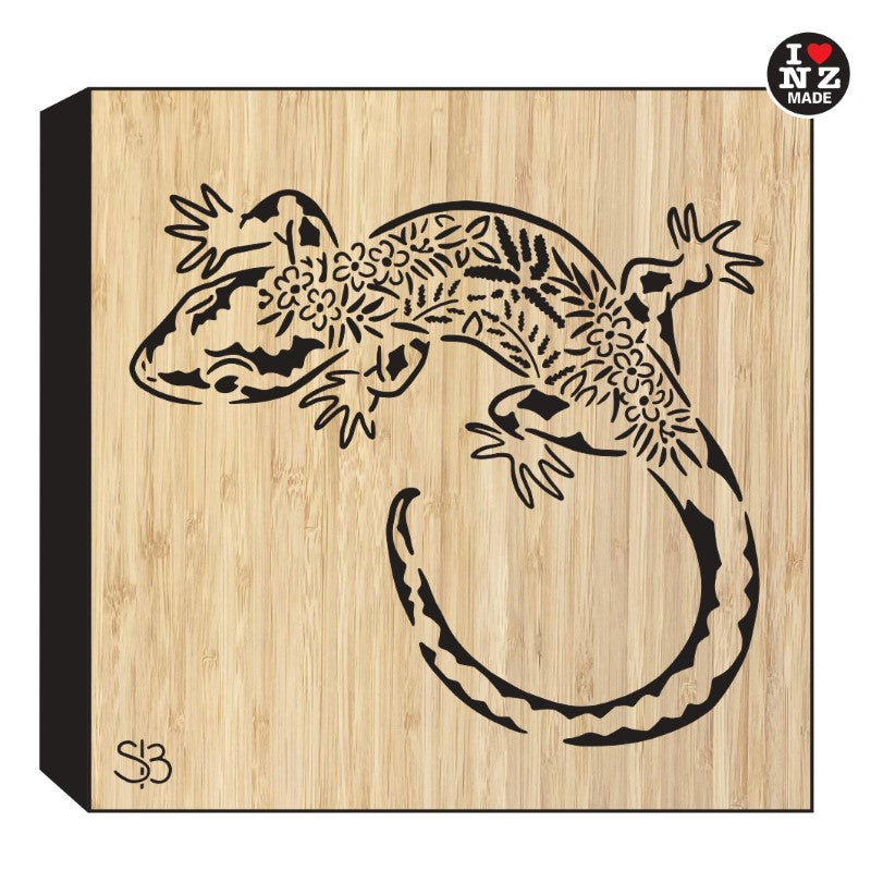 Sophie Blokker Bamboo Cut Out Art Block Freestanding or Wall Hanging - Gecko