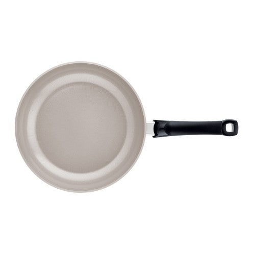 Ceramic non-stick 20cm fry pan with eco-friendly coating, high rim, optimal heat distribution, made in Germany.