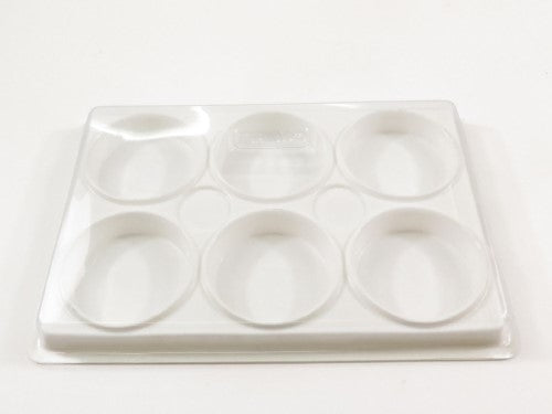 6-cup plastic palette with lid, ideal for mixing paint, glue, and dye, measuring 160 x 230mm.