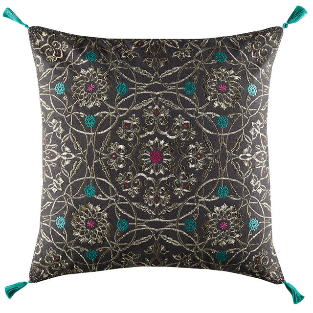 Stylish 45cm Cushion Kasandra by KAS, featuring thick cotton and elegant embroidered detailing for comfort and sophistication.
