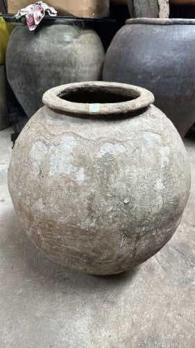 Antique Borneo Water Pot Advika Medium 60cm