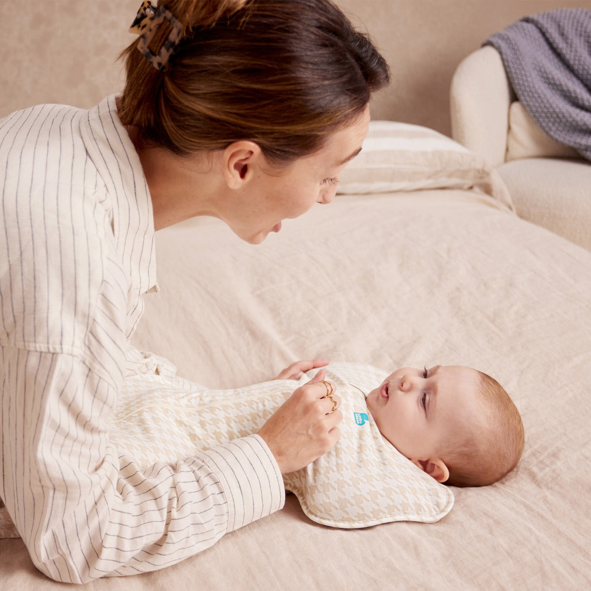 Love to Dream Swaddle Up™ Original 1.0 TOG - Houndstooth - Newborn