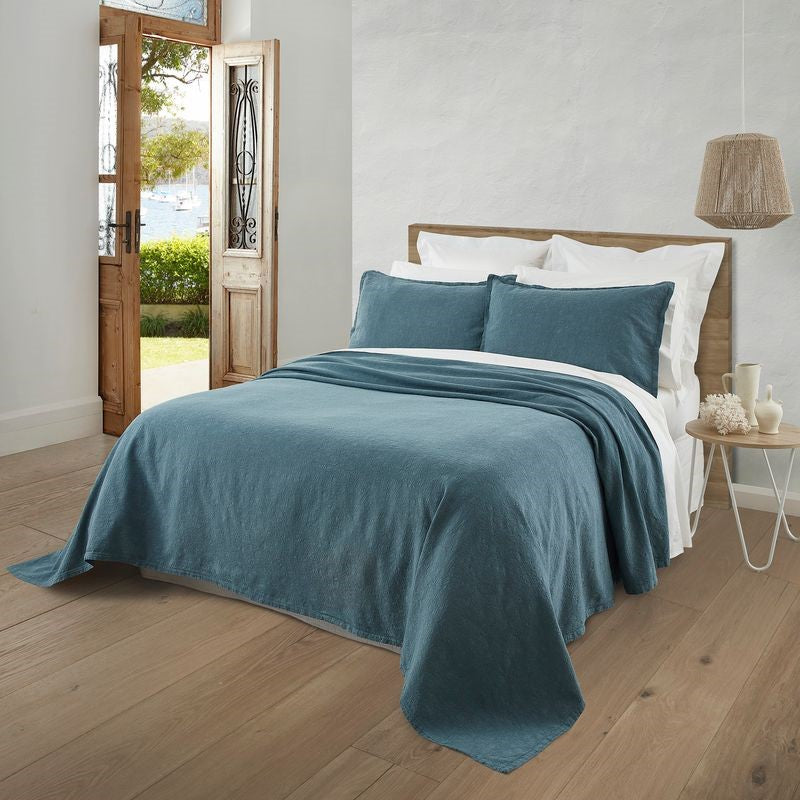 Elegant Portofino Bedspread set in King size, crafted from cotton-linen blend, offering luxury and comfort with OEKO-TEX certification.