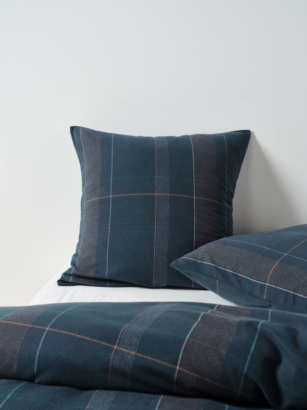 Douglas European Pillowcase by Linen House -  (Navy)