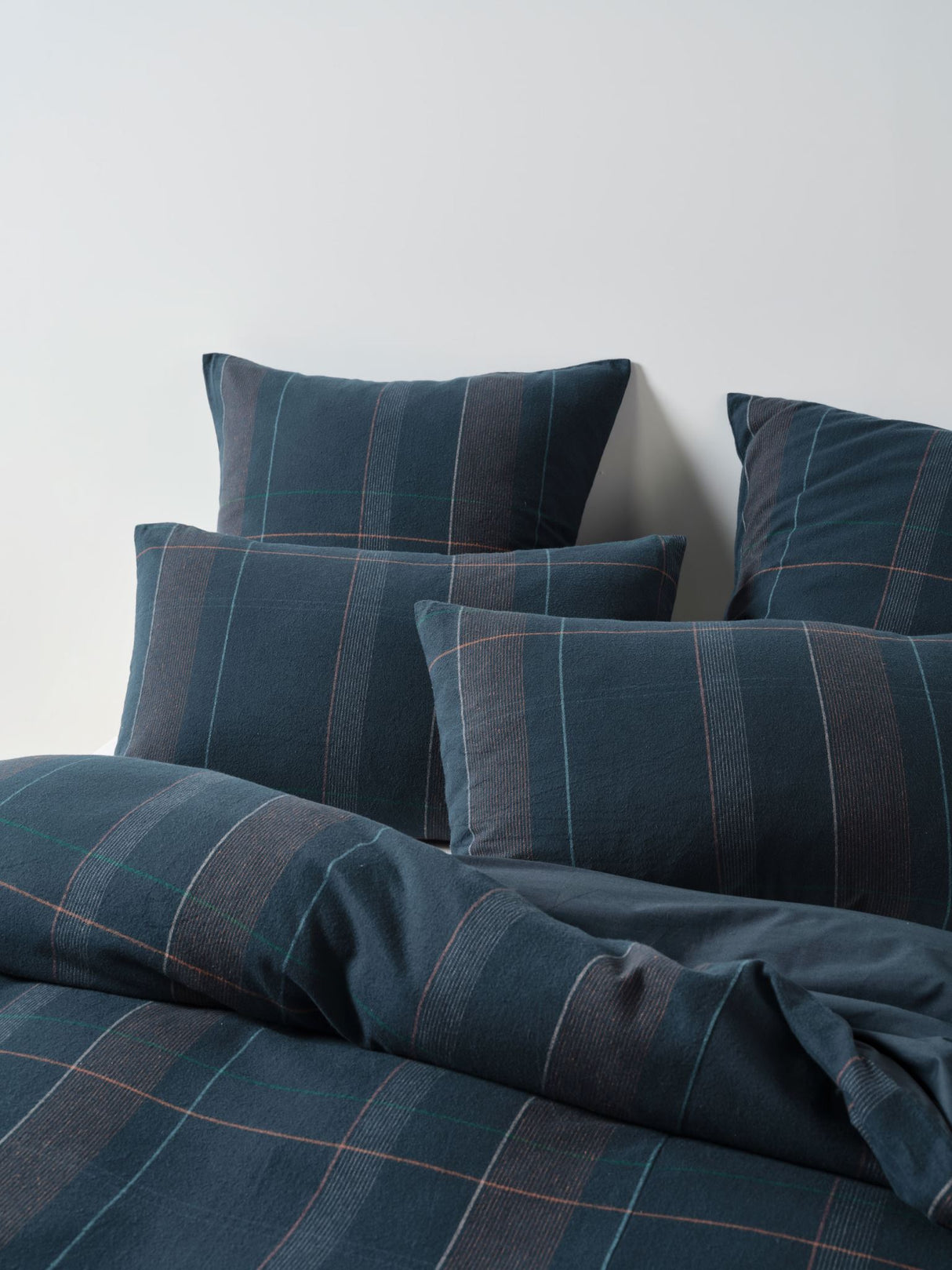 Douglas Duvet Cover Set by Linen House - King (Navy)