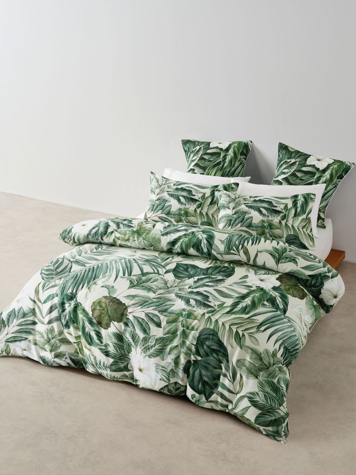 Evergreen Duvet Cover Set by Linen House - Australian Super King (Sage)