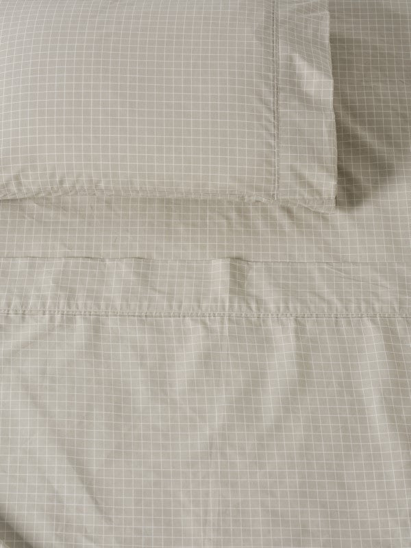Volley Check Sheet Set Set by Linen House - Super King (Pebble)