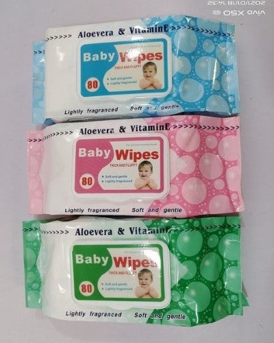 Gentle, hypoallergenic baby wipes (80pcs each) in a pack of 12, perfect for delicate skin and daily clean-ups.