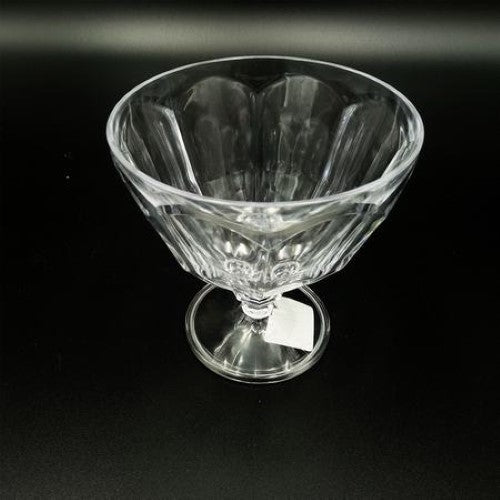 Durable plastic ice cream cups, 9cm wide and 12cm tall, perfect for serving desserts at parties, pack of 12.