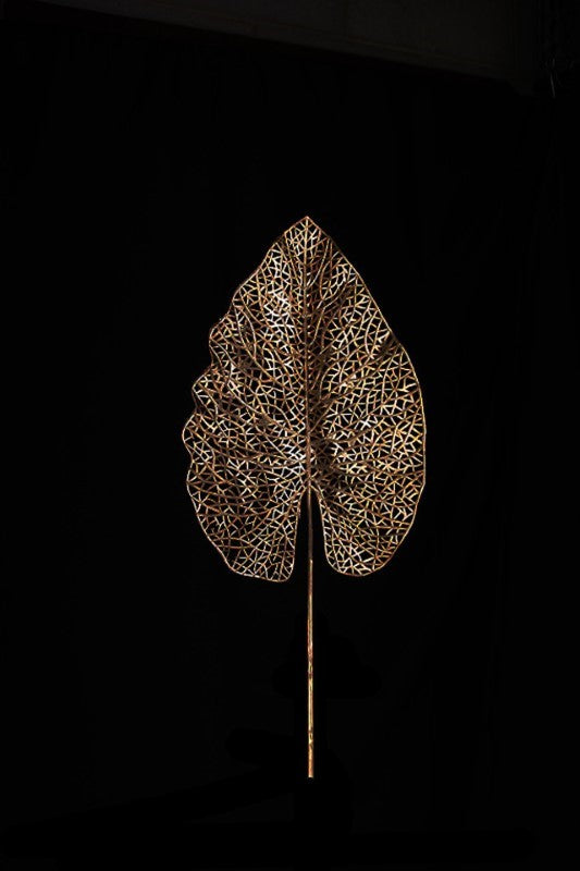 Set of 4 artificial Skeleton Arum Leaves with geometric lines and gold finish, perfect for elegant decor.