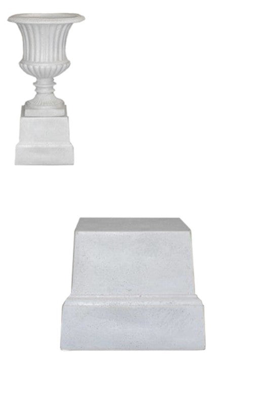 Medium white fibreglass pedestal, 27x27x23cm, ideal for showcasing decorative urns and enhancing any decor.
