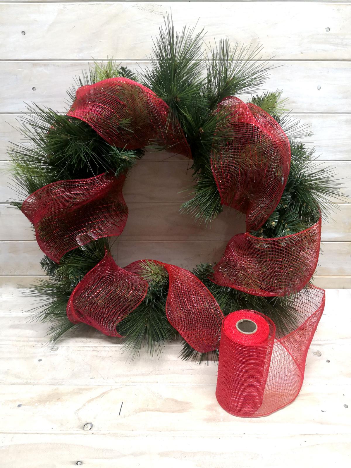 Vibrant 15cm x 10 yard mesh garland roll for versatile crafting and decorating, ideal for events and DIY projects.