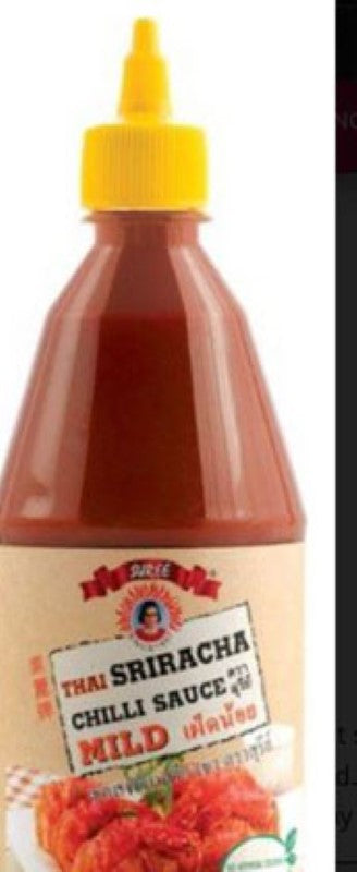 Crying Thaiger Sauce Chilli Sriracha in a 740ML bottle, ideal for adding spicy flavor to various dishes.