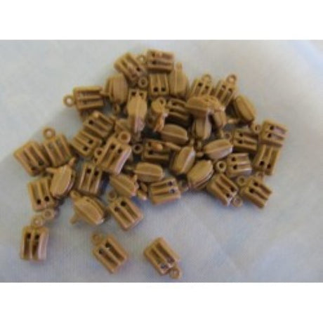 Durable double block for model boats, 7mm fitting, ideal for smooth sailing and efficient rigging performance.